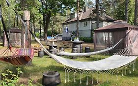 Freedom65 Hostel And Caravan